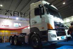 廣汽日野 700系列重卡 350馬力 6X4 牽引車(chē)(YC4250SS4PK)