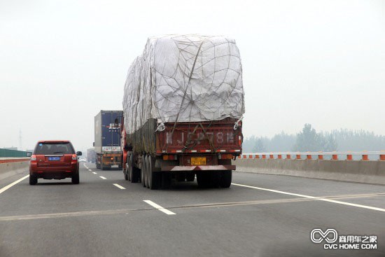 唐山：專項(xiàng)治理貨車“雙超” 已查處超限超載車532輛