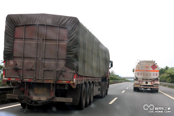 對(duì)“貨車(chē)超載罰款標(biāo)準(zhǔn)將提高”進(jìn)行反駁