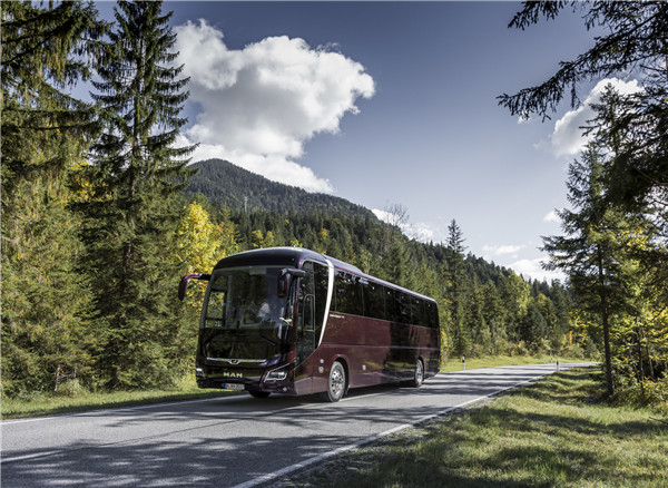 曼恩尼奧普蘭(NEOPLAN)新型客車1.jpg